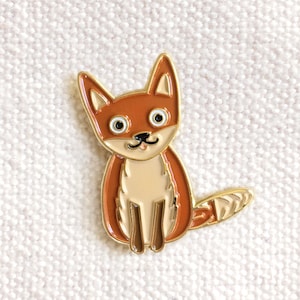 Fox Pin - Red Fox Enamel Lapel Pin for Backpack, Bag, Hat - Great Gift for Animal Lover, Nature Buff, Wildlife Advocate - Gold Metal EP2090