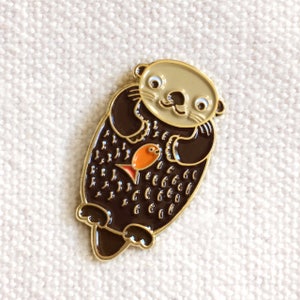 Otter Pin - Cute Otter & Fish Enamel Lapel Pin for Backpack, Bag, Hat - Great Gift for Animal Lover, Nature Enthusiast, Wildlife Fan EP2086