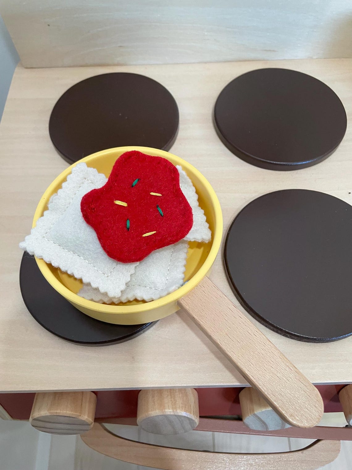 Pretend Play Food | Felt Ravioli With Marinara Sauce| Pasta Loves Kids ...