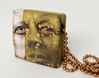 Collier avec photo vintage de JFK et chaîne de cuivre - céramiques faites à la main