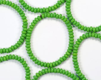 Cuentas de vidrio checo lisas, verdes opacas, en forma de rondeles de 4 mm - 50