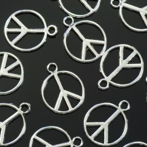 Fascino Segno di Pace Silver Plated Pewter 14x17mm - 15 Pezzi