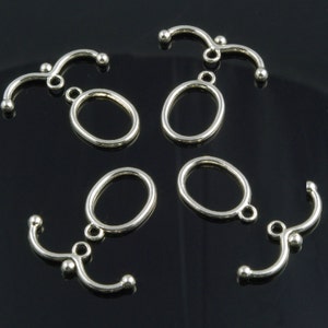 Oval Toggle Clasp Antiqued Silver Plated Pewter 20mm x13mm - 4 Sets