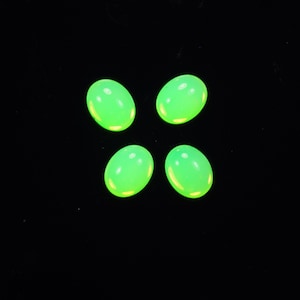 10x8mm Vaseline Yellow Opal Foil Backed Oval Czech Glass Small Cabochons Uranium Glass - 4 Pieces