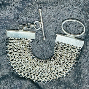 Suarti Balinese Sterling Silver Chainmail Bracelet – 56g, 8&quot; Length, 1.5&quot; Wide