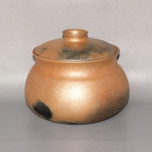 NEW ITEM -- Rustic Micaceous Cooking Pot, 2.75 quarts