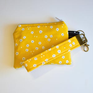 Cute and Dainty White Flower on Yellow Wristlet Wallet & Keychain | Zipper Coin Pouch with Key Fob | On the Go Wallet Pouch | Gift for Her