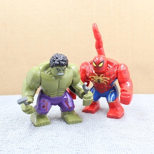 Creative Custom Made 3D Playable Big Figure Green Hulk and Spider-man Bigfig Brick Toy
