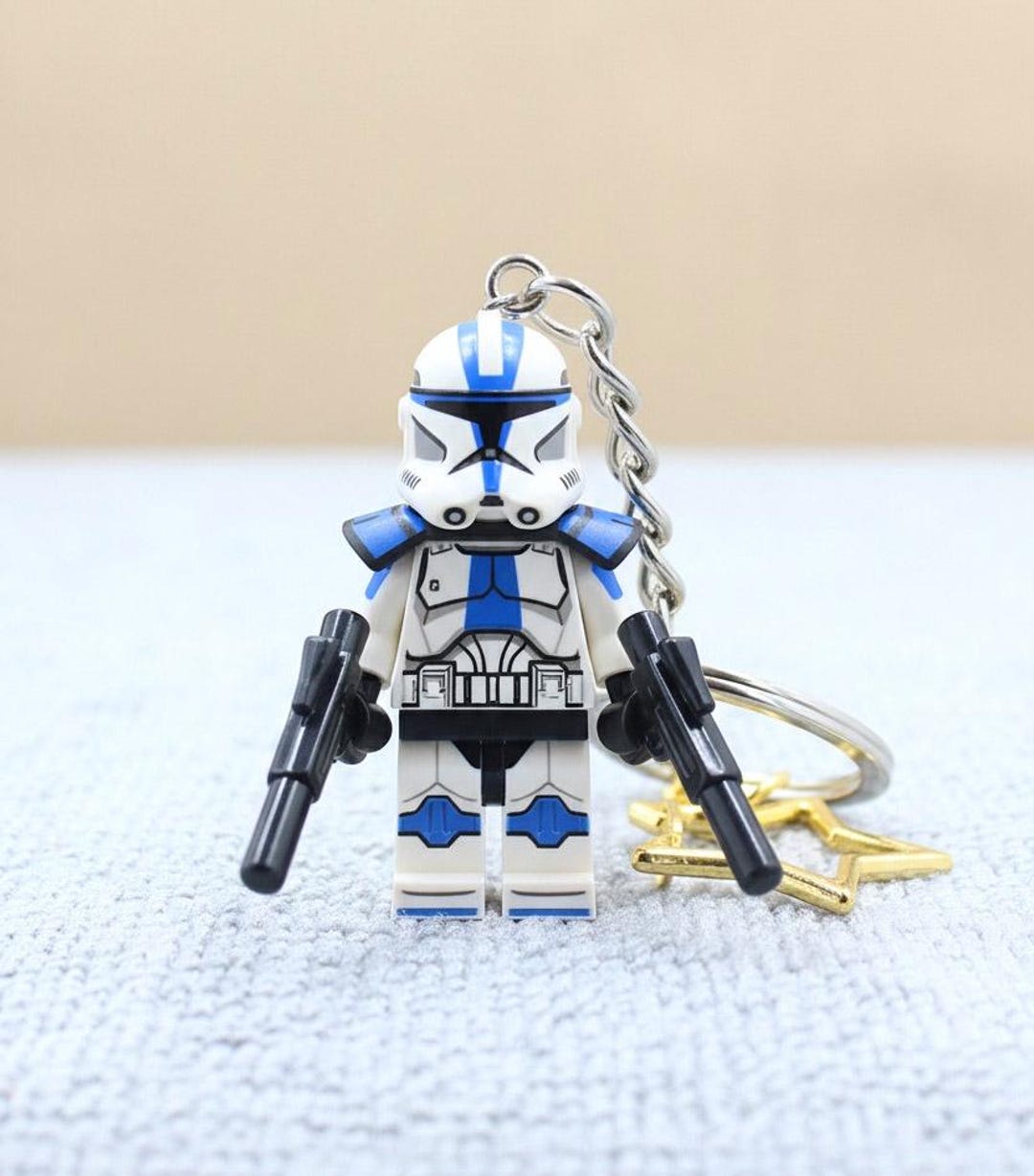 Creative Custom Made 3D Star Wars Clone Trooper Captain Keychain Hand ...