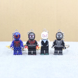 Creative Custom Made 3D Super Hero Avengers Spider-man Keychain Hand-Made Keyring