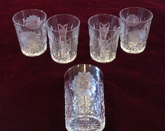 Vintage Cut and Etched Heavy Crystal Whiskey Rocks Glasses or Old Fashion Tumbler with Intricate Daisy Design. Five Available, 3.9” x 3” dia