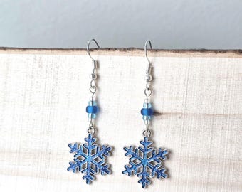 Pendientes de copo de nieve Joyas hechas a mano Joyas de invierno Pendientes navideños azules Copo de nieve azul