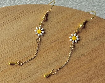 Pendientes colgantes de margaritas hechos a mano, ligeros, estilo bohemio, para uso diario.