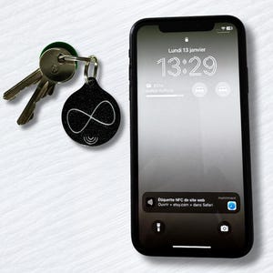 NFC-sleutelhanger, digitaal visitekaartje – Delen LinkedIn, Instagram, TikTok, Facebook, NFC, zilver, batterijloos, Swiss Made