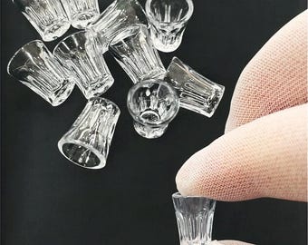 Miniature Crystal Drinking Glass – 1:12 Scale Dollhouse Accessory High-Transparency Resin - Mini Tableware
