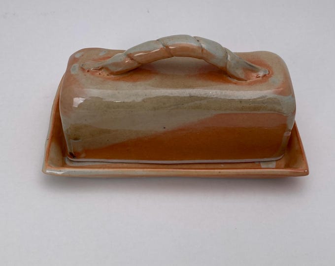 Covered Butter Dish with Handle