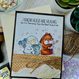 Carte de câlin d'ours chaud de guérison vintage fait main