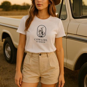 Cowgirl Summer Minimal Tee,  Western Chic Graphic T-Shirt, Women&#39;s Organic Boxy T-shirt
