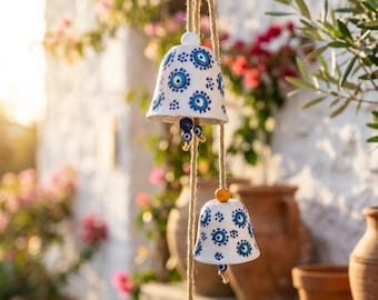 Campana de viento de cerámica, decoración de campana colgante, ojo turco, decoración de jardín boho hecha a mano, regalo de inauguración de casa,