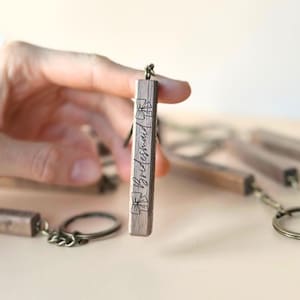 Custom Engraved Wood Keychain Personalized Wedding Gift Bridesmaid Key Chain Bow Best Friend Key Ring Bridal Shower Party Gift Custom Design