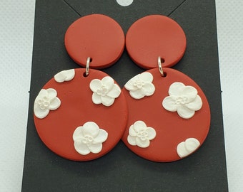 Hawaiian Flower Drop Earrings, Burgundy Polymer Clay Earrings, Floral Jewelry, Hibiscus Earrings, Hawaiian Flowers