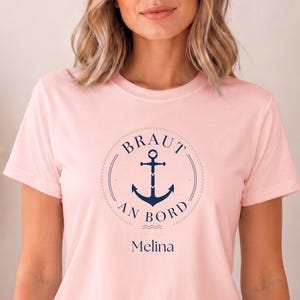 Braut an Bord Shirt personalisiert – JGA T-Shirt für Boot, Kreuzfahrt & Meer