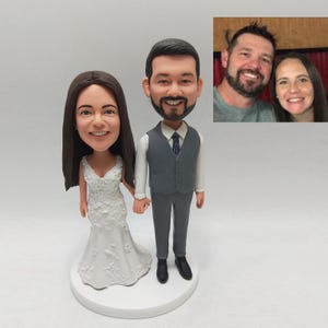 custom wedding gift for couple ，personalized couple bobbleheads ，anniversary custom bobblehead ，wedding gifts for the couple ，wedding gifts