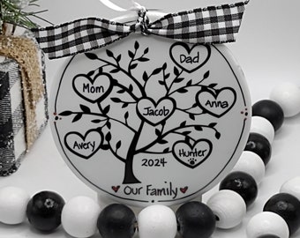 Family Tree (3-8 Names) Personalized Ornament