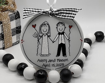 Wedding Couple /Mr and Mrs Wedding Gift/Married/Gift for Wedding/Bride and Groom/Personalized Wedding Gift