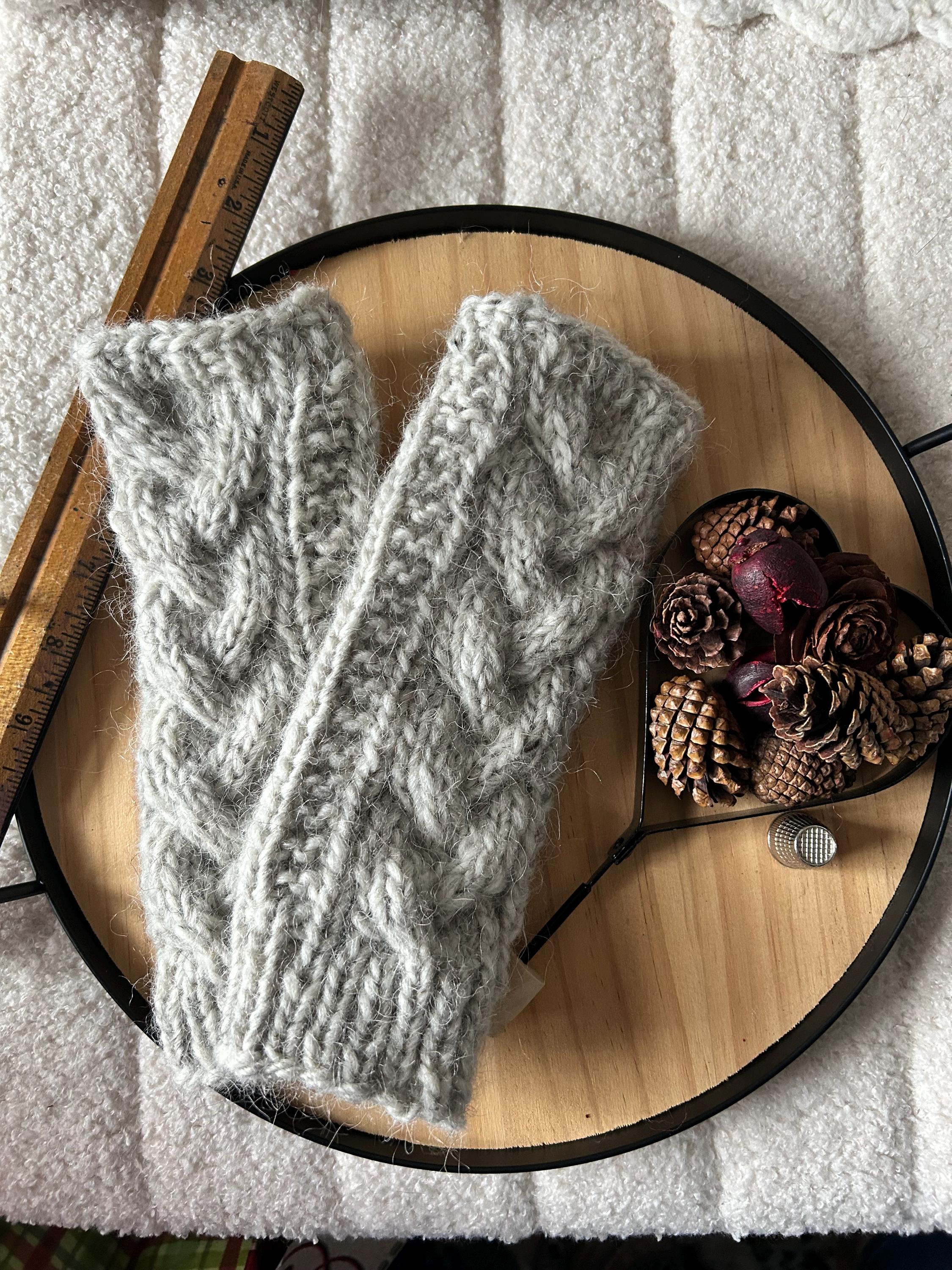 Icelandic Wool Wrist Warmers - Etsy