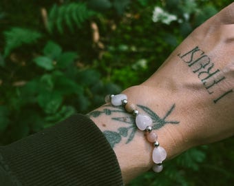 Bracelet •Selflove• Rose quartz hearts and lavender quartz beads in silver in a boho look