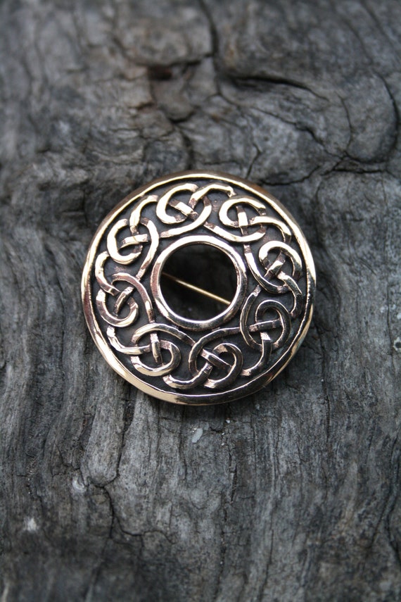 Celtic Shield Pin Bronze Celtic Brooch Celtic Eternity Knot Bronze Pin Celtic Knot Lapel Pin Unique Bronze Gift 8th Anniversary Gift Etsy