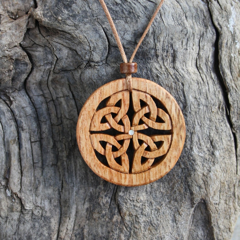Dara Knot Pendant Irish Chestnut Celtic Knot Pendant Hand ...
