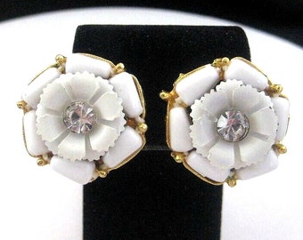 Vintage SELINI white Flower Earrings clips Signed