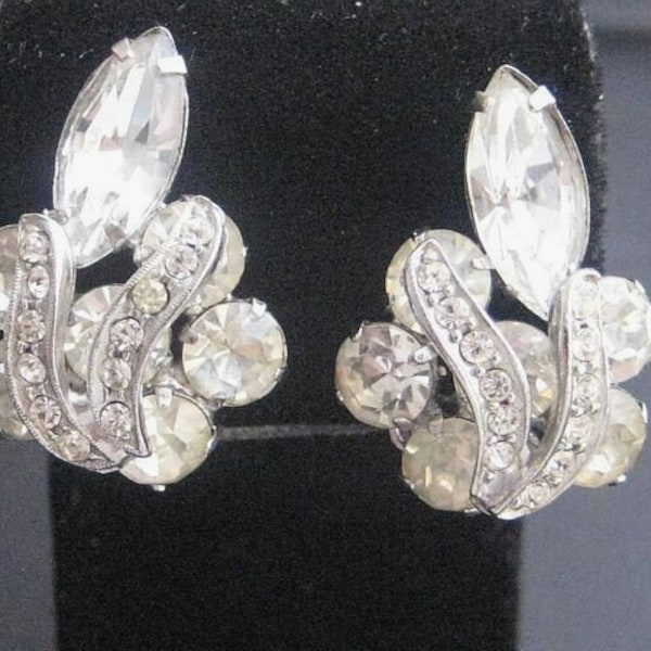 Vintage signed WEISS rhinestone Earrings clips silvertone setting