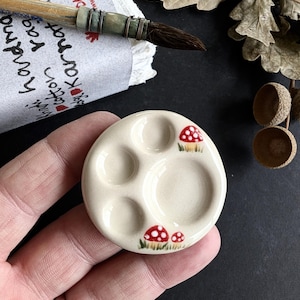 Handmade Ceramic tiny Watercolour paint Palette. Mixing tray. Portable travel Pallet. Gift for artist.