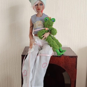 Crochet Frog Miniature Toy Handmade Collectible Animal Laritesdoll Collection No. 2 OOAK Tiny Plush Gift