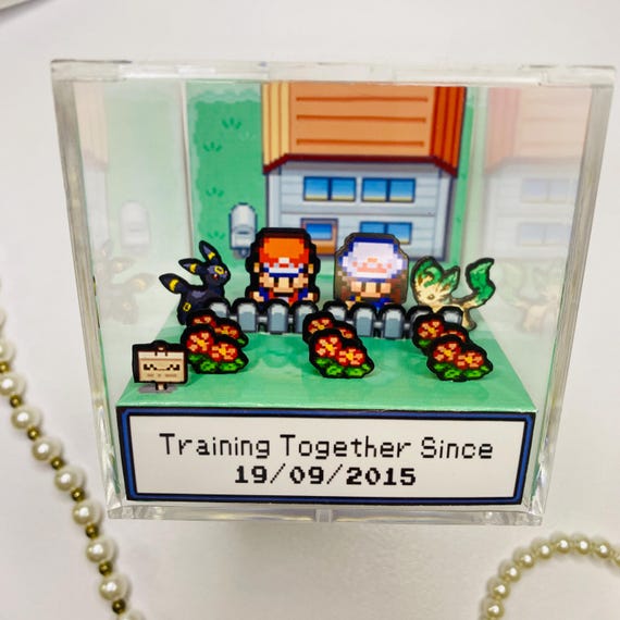 Personalisierte Pokemon Jahrestag / Valentinstag Box, Pokemon Paare Jahrestag, Pokemon 3D Diorama, Geschenk für Weihnachten, Johto Kanto