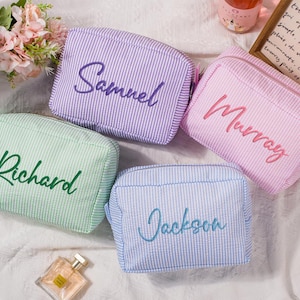 Monogrammed Toiletry Bag, make up bag, Bridesmaid Gift Bag, Gift for Her, Large Capacity Storage Bag, Personalized Embroidered Makeup