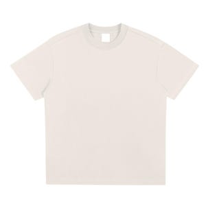 Pode incluir: Uma camiseta lisa, de cor creme, com gola redonda e mangas curtas. A camiseta tem um design simples e minimalista, adequado para uso casual. O tecido parece ser um material macio e leve.