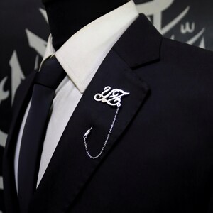 Broche de solapa con doble letra en plata de 925 k / Broche personalizado / Para hombres y mujeres