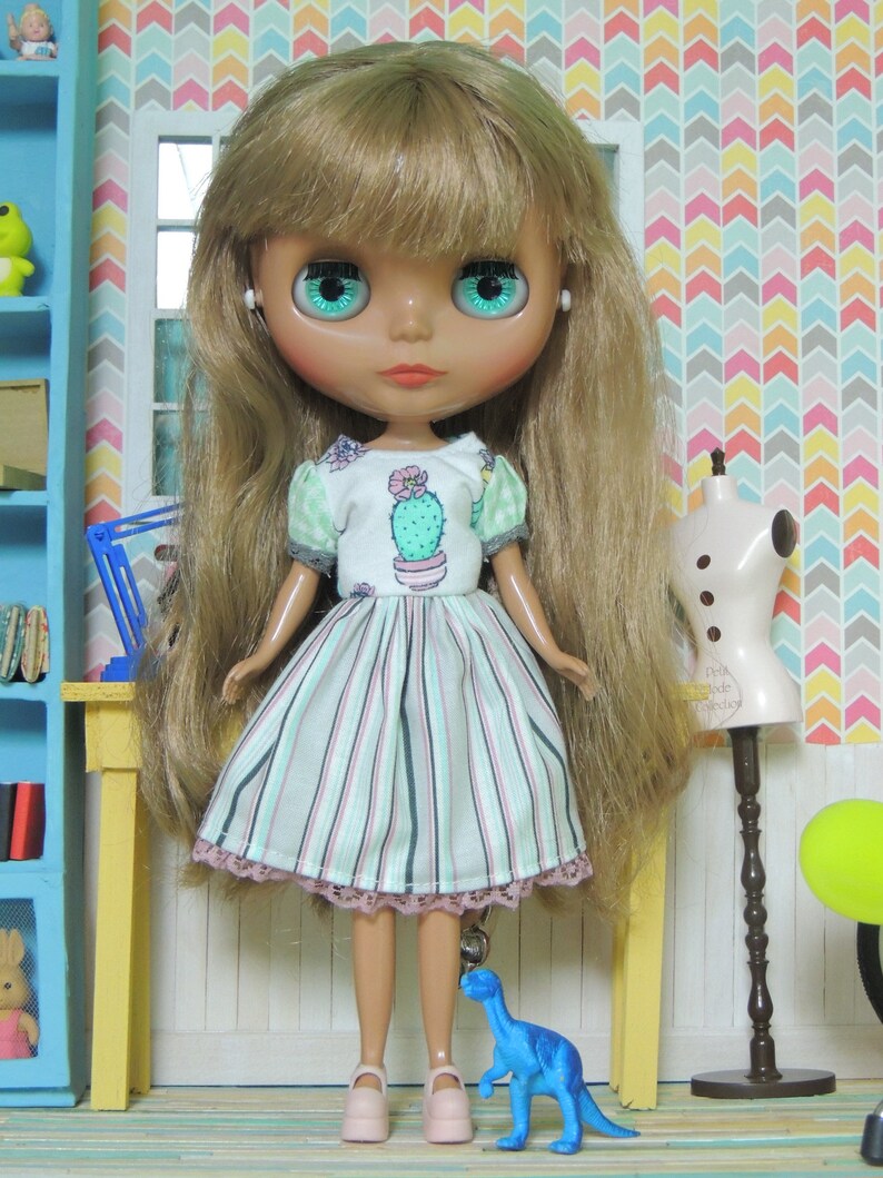 Puffy Sleeve Dress Long Hair