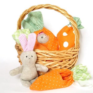 Bunny Rabbit in a Carrot Purse ***SEWING Pattern***