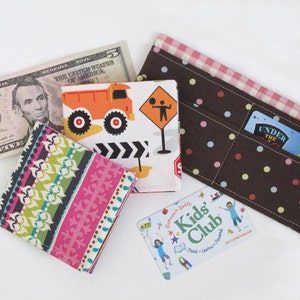 Quick Little Wallet IMMEDIATE DOWNLOAD a PDF sewing pattern free shipping image 2