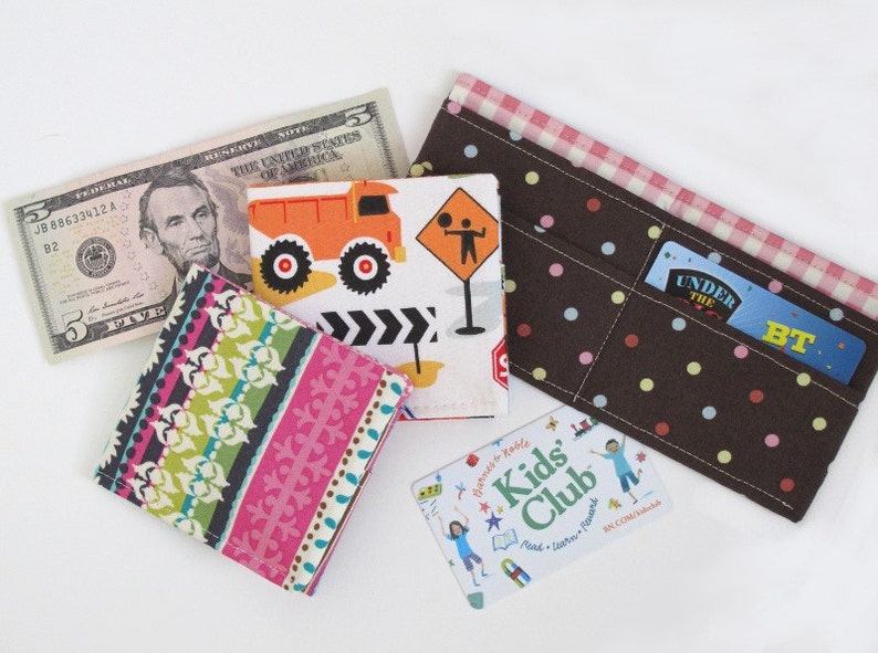 Quick Little Wallet IMMEDIATE DOWNLOAD a PDF sewing pattern free shipping image 2