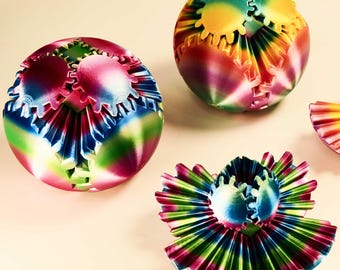 3D Printed Gear Ball Sphere – Rotating Fidget Toy, Desktop Tactile Toy for Kids & Adults, Unique Birthday Gift Idea