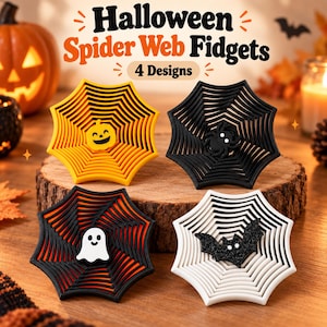 Può includere: Quattro giocattoli fidget a forma di ragnatela con motivi di Halloween. Uno è arancione con una zucca, uno nero con un ragno, uno nero e arancione con un fantasma e uno bianco con un pipistrello nero. Il testo recita Halloween Spider Web Fidgets 4 Designs.