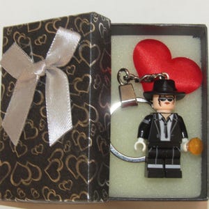 Michael Singer Schlüsselanhänger & Geschenkbox - individueller handgefertigter Schlüsselanhänger - 18