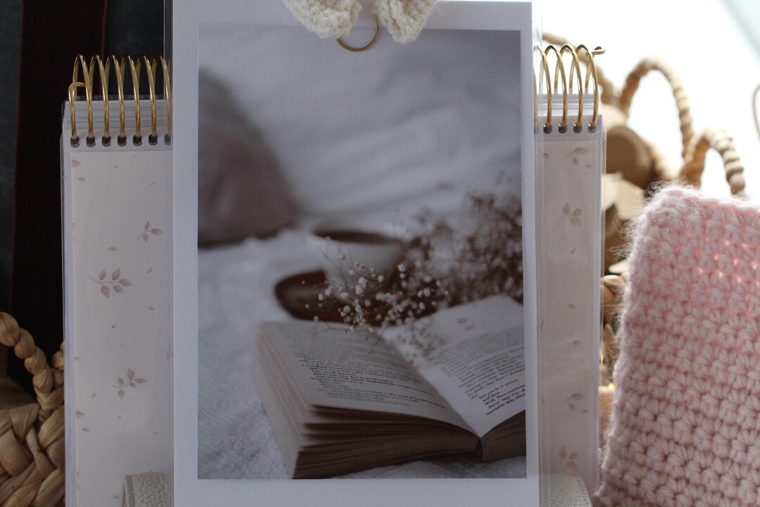 Cozy Spring Planner Dashboard: Laminated Floral Photo Insert - Etsy