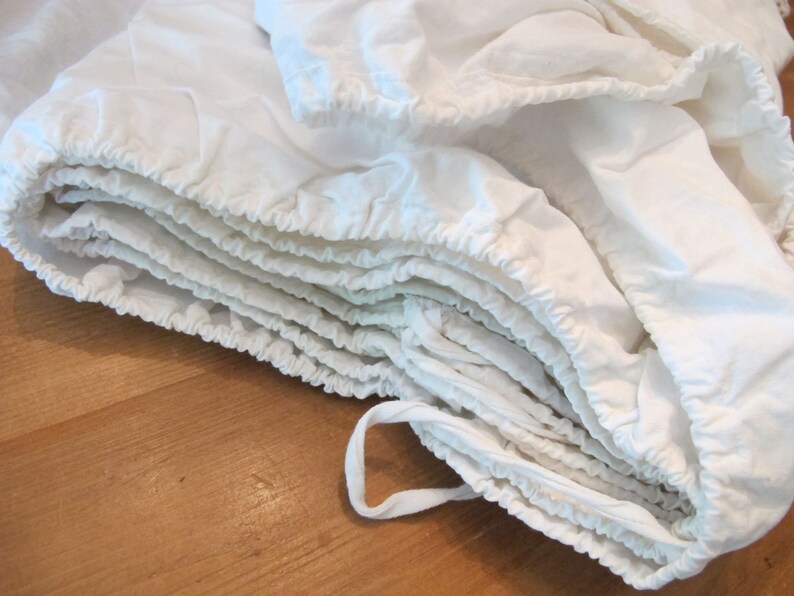 Vintage White Cotton Bedskirt Crochet Lace Trimmed Dust Etsy